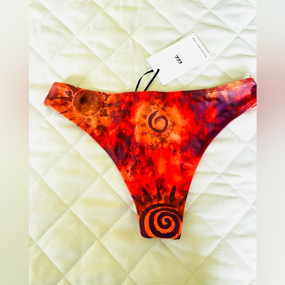 Daisy Street brand bikini bottom bright orange and red colors - Picture 5 of 15